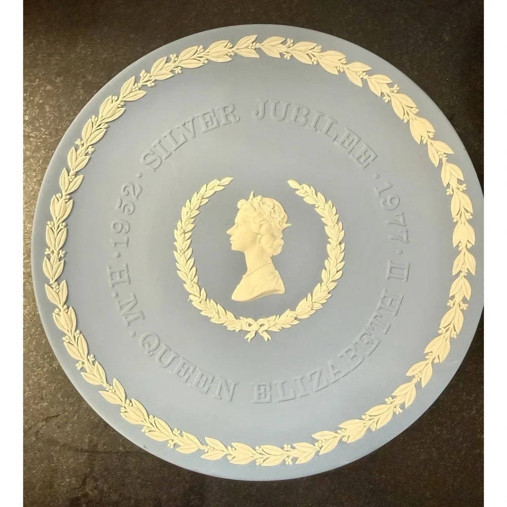 Wedgwood Jasperware Blue Lot Silver Jubilee Plate Wedding Plate & Vase England